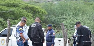 Comunidad horrorizada tras hallazgo de cadáver de niña en una quebrada Los informes extraoficiales indican que la bebé, de pocos meses de nacida, presentaba signos de maltrato físico prolongado. Los residentes notaron el comportamiento inusual de los animales y pensaron que devoraban a otro animal. Sin embargo, al acercarse, descubrieron con horror que se trataba de un infante. La noticia se expandió rápidamente por la zona rural del estado Lara.