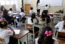 Venezuela retoma clases escolares en estados no afectados por el doble terremoto