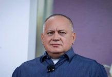 Diosdado Cabello critica que alcalde de Panamá diga que rastrea ayuda