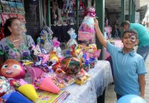 Comerciantes se mostraron satisfechos porque las ventas estuvieron buenas Los comerciantes y familias se volcaron a la calle con una convicción: de proteger la magia de la infancia. El comercio local se convirtió en escenario de afecto y tradición.