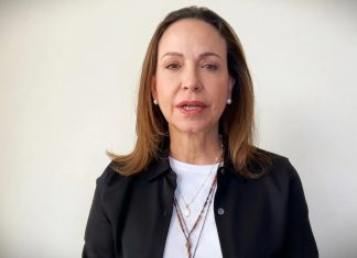 Machado dice que vuelve a Venezuela y pide ayuda para la «reconstrucción democrática» Machado dice que vuelve a Venezuela y pide ayuda para la "reconstrucción democrática"