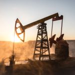 Precios del petróleo suben tras la nueva escalada entre EE.UU. e Irán en Medio Oriente Precios del petróleo suben tras la nueva escalada entre EE.UU. e Irán en Medio Oriente