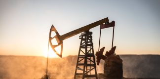Precios del petróleo suben tras la nueva escalada entre EE.UU. e Irán en Medio Oriente Precios del petróleo suben tras la nueva escalada entre EE.UU. e Irán en Medio Oriente